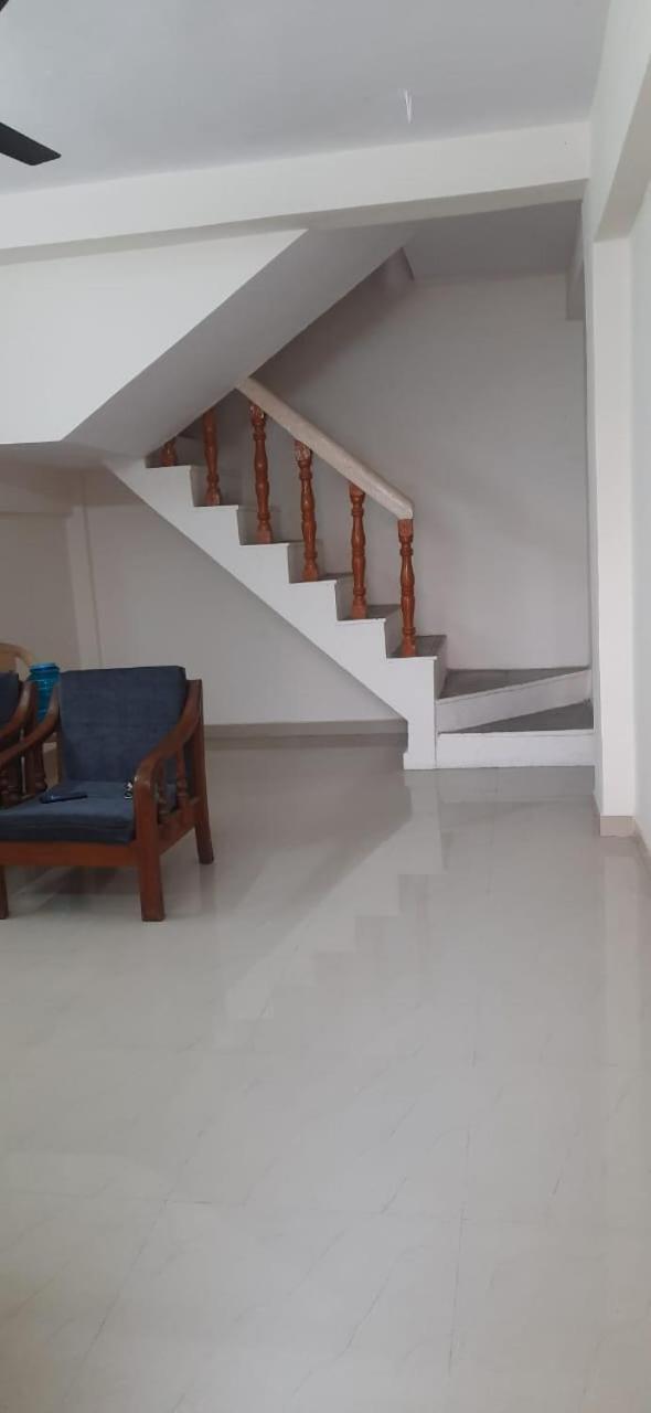 Swanky Sojourns Homestay 2Bhk Colhapur Exterior foto
